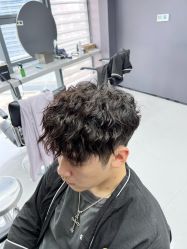 -宫铭烫发染发接发店
