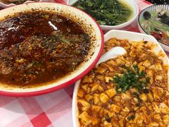 -洪霞餐馆·川菜·鲜货现炒(两江春城店)