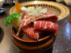 -山川小町·极番烧肉(新地假日广场店)