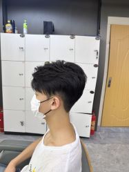 -藤野造型烫发染发