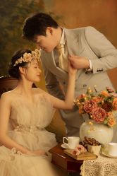 -雪中彩影婚纱摄影·微光艺术中心