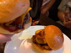 美式烧烤牛肉汉堡配番薯条-bluefrog蓝蛙(水游城店)