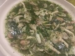 荠菜双菇烩虾仁-后宫私房菜(汇客美食娱乐广场店)