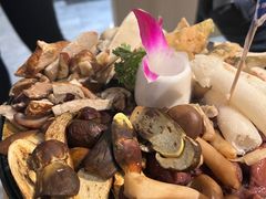 -一朵菌·野生菌探索家火锅(南亚店)