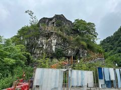 -高荡千年布依古寨旅游景区