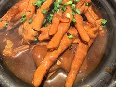 猪蹄凤爪煲-恭喜上堓砂锅焗·海鲜大排档(闵行龙湖店)