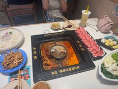 -老牌坊云南鱼豆花火锅(哈西万达店)