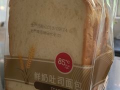 鲜奶吐司面包-85度C(上海瑞丽店)