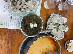 -老何家后安粉·糟粕醋海鲜火锅(三亚湾椰梦长廊店)