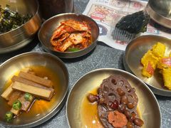 -草家酱蟹炭火烤肉店(珲春南路二店)