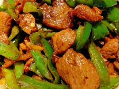 -阿瓦山寨·湘菜现炒·剁椒鱼头王(咸阳总店)