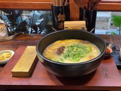-银米·云南传统过桥米线(双廊黑金冠店)