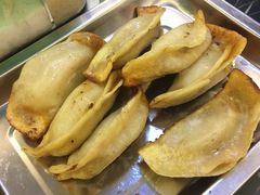 牛肉锅贴-清真·玛丽亚新疆菜主题餐厅(浙江中路店)