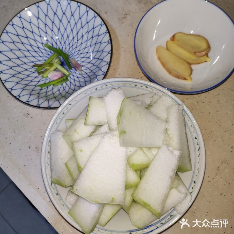 懒人必备技能——百搭枸杞白贝竹荪汤