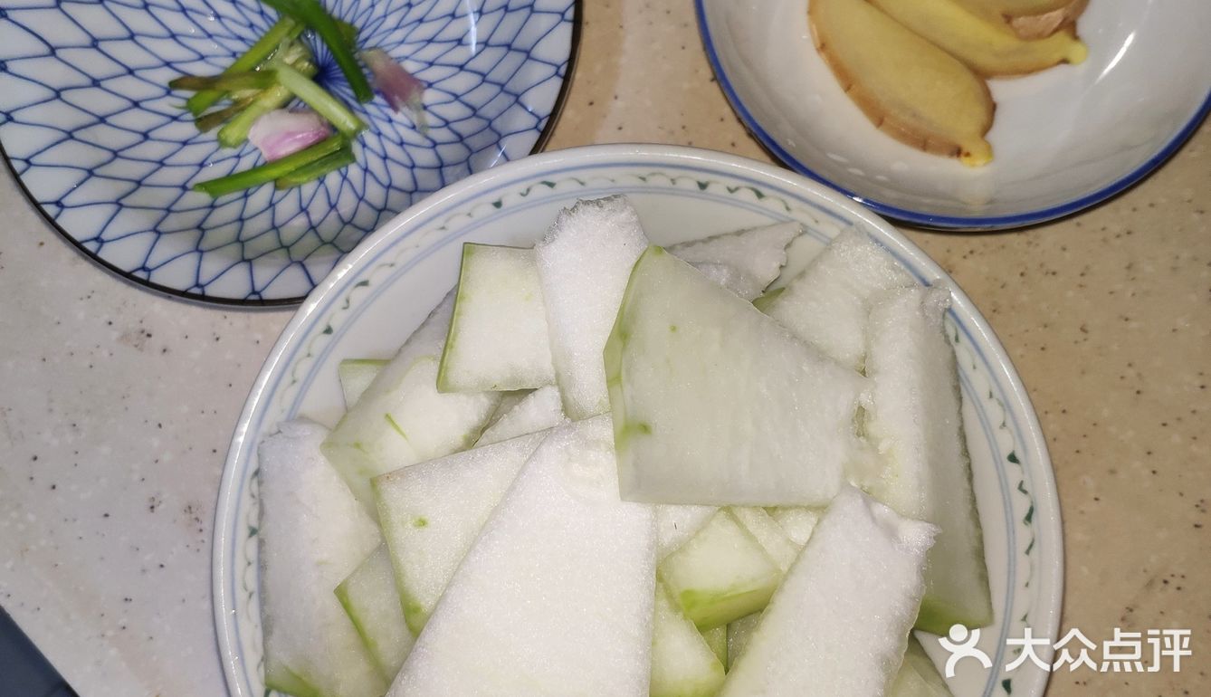 懒人必备技能——百搭枸杞白贝竹荪汤