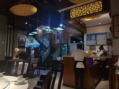 -巷子里小酒馆(繁荣路店)