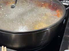 -尚尚仙·酸汤猪手·猪肚鸡火锅(华联万柳购物中心店)