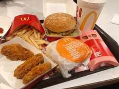 -麦当劳(水坑尾街店)