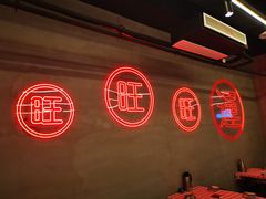 -洪霞餐馆·川菜·鲜货现炒(两江春城店)