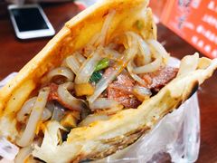 夹张飞牛肉凉粉-刘氏方酥锅盔(古城总店)