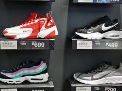 -NIKE上海青浦优选体验店