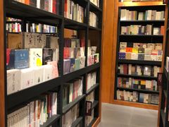 零售区-西西弗书店·矢量咖啡(新光天地店)