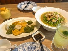 -连鹭海鲜·海肠捞饭·海胆饭(星海店)