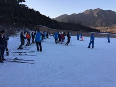 -十三陵雪世界滑雪场