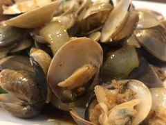 -两兄弟Song Pee Nong(2号店)