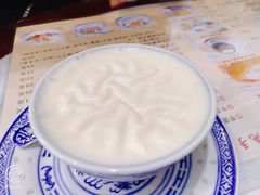 招牌双皮奶任意配-广信牛奶甜品世家(台东店)