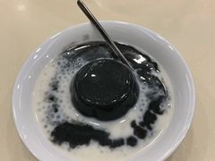 黑芝麻西米布丁-晶晶甜品(发昌大厦店)