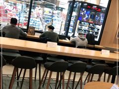 -星巴克臻选(华堂·新辰汇店)