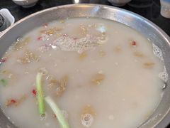-老来福·非遗酸汤兔(凯旋路店)