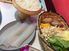 -鲜念蒸汽石锅鱼(红山6979店)