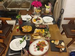 -Mark&Mars Restaurant