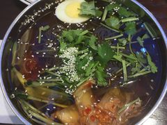 -雪乡人家东北菜·铁锅炖一切(高斯路店)
