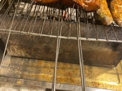-喜悦小串丹东小黄牛海鲜烧烤大排档(民主广场店)