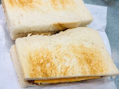 招牌咸牛肉芝士猪仔包-华嫂冰室(尖沙咀店)