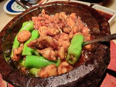 石锅杭椒牛蛙-虫二酒肆(美罗城店)