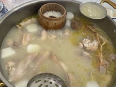 -朴小妹人参鸡汤火锅(长白山万达店)