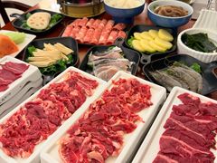 -元一希尔顿酒店·鲜切牛肉火锅禅自助餐厅