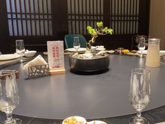 -忆江南·临江鱼馆