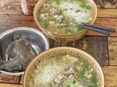 -正宗李家土鸡米线店