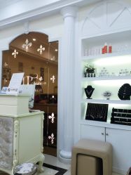 -印奈儿美甲手足护理机构