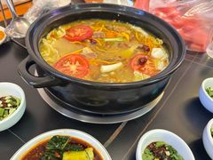 -赵氏烩泽腊排骨火锅店(近华浦路店)