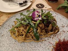 -Mark&Mars Restaurant