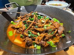 -聚鑫朋酸菜肥肠(文艺路口店)