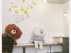 -顶东面包花园·生日蛋糕(世博店)