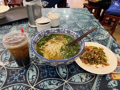 -桥香园云南过桥米线(金马碧鸡店)