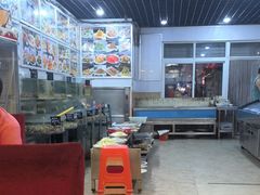 -鑫渔港海鲜本地菜·山海关浑锅(东戴河店)